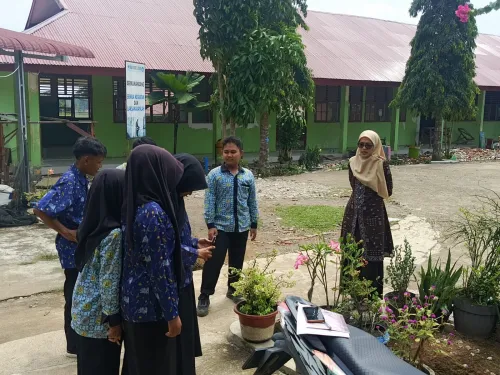PBM SMAN 1 Lunang Dorong Pembelajaran Kontekstual dan Edukasi Karakter Remaja